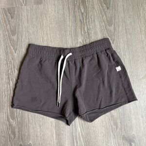 Vuori Shorts